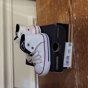 NWT Converse Sneakers